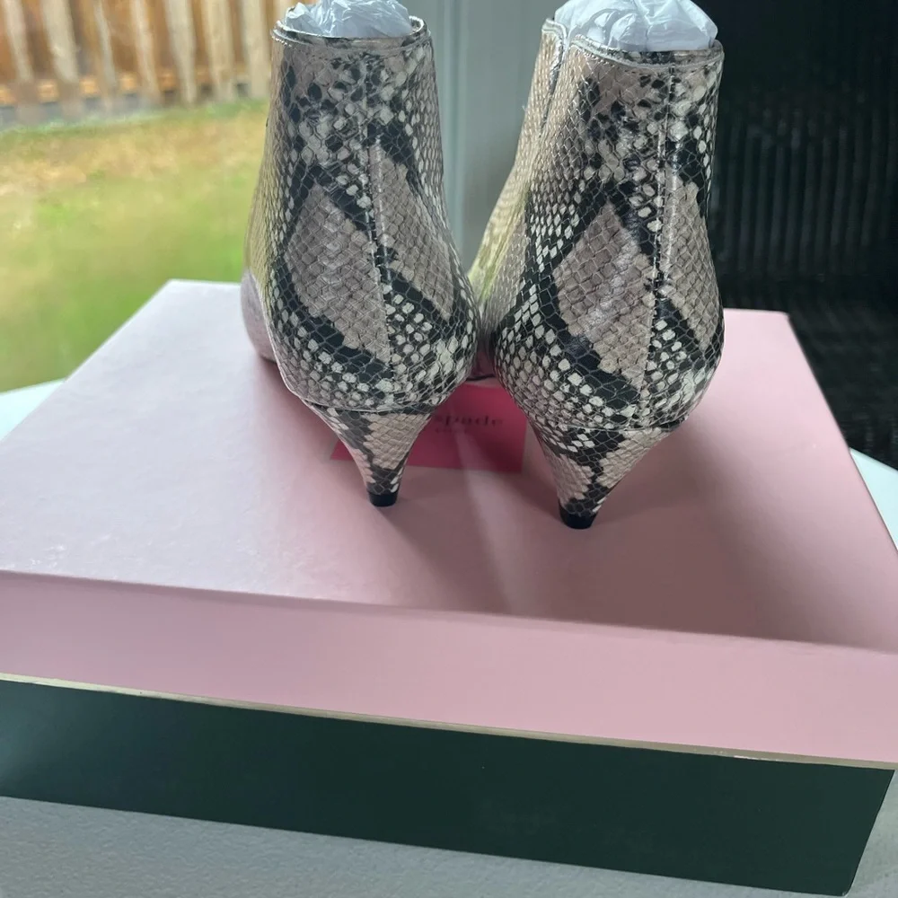 Kate Spade New York Raelyn Booties size 7M